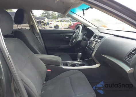 2015 Nissan Altima 2.5 S z USA, uszkodzony, nr VIN 1N4AL3AP8FC164733